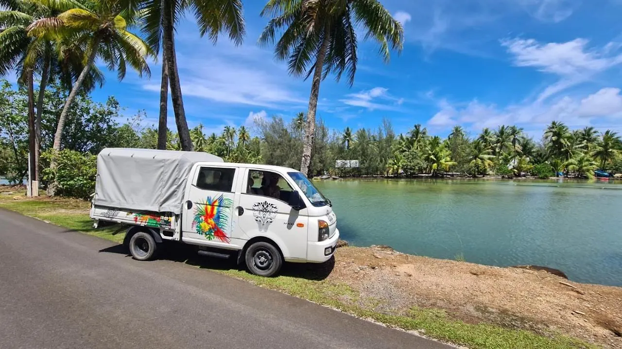 Bed & Breakfast B & Bee Wild Island Fare French Polynesia
